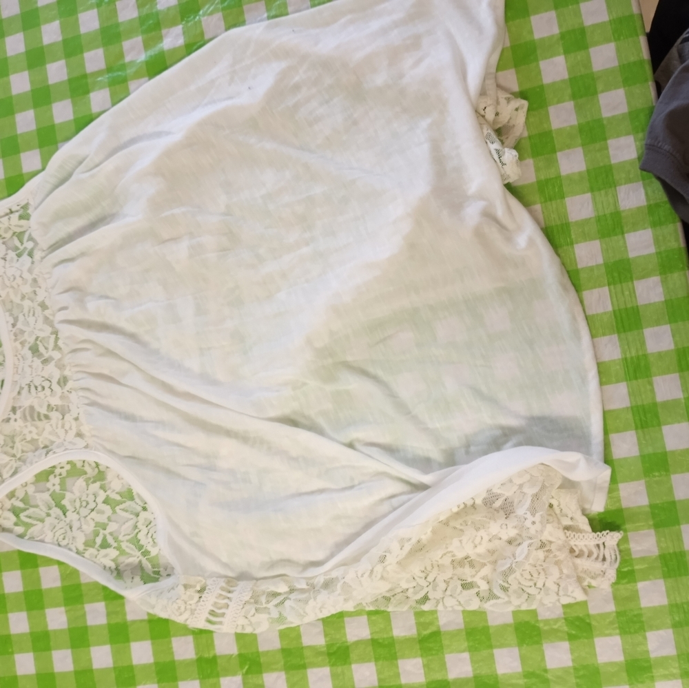 Lacey white crop top